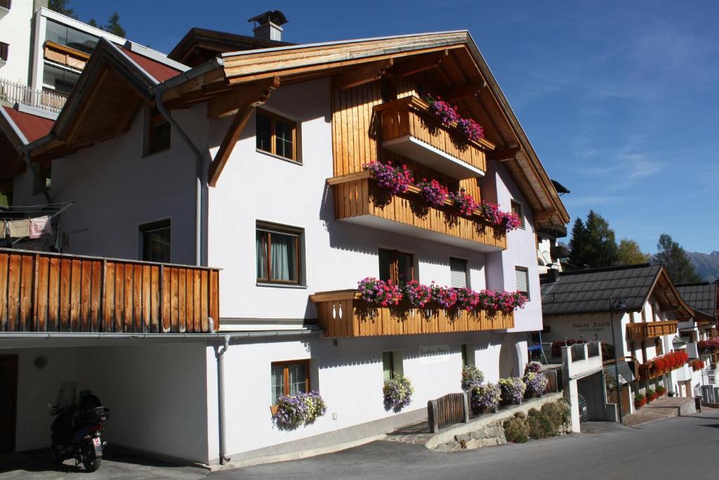 Landhaus Flunger Санкт-Антон-ам-Арльберг Экстерьер фото